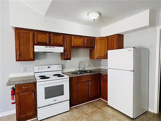 7841 Symmes Ave #4 — Photo 5