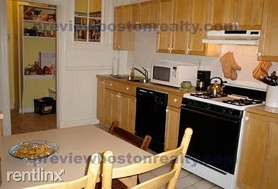 2nd image of 1904 Beacon St #82