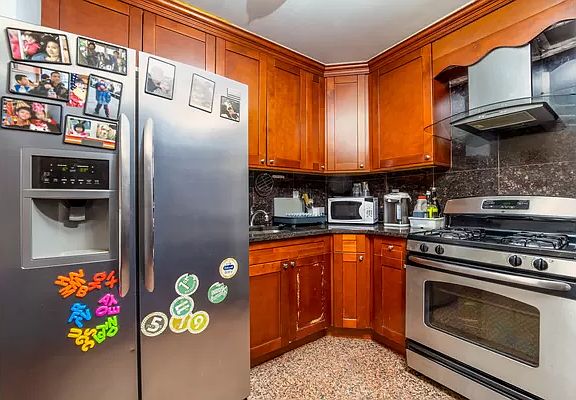 5th image of 141-20 Cherry Ave #2C