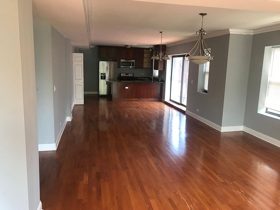 1st image of 4627 S Drexel Blvd Unit 3E