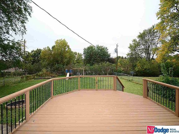 2nd image of 2509 Cornelia St