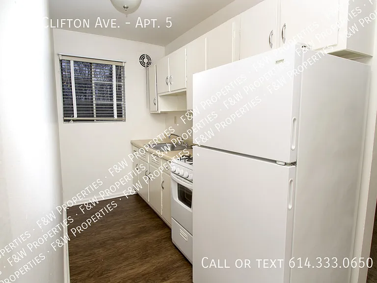 1769 Clifton Ave #5 — Photo 3