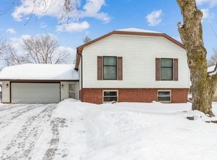 325 NW Stratford Ln, Ankeny, IA 50023