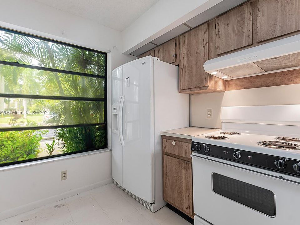 Lake Pointe Condominiums 203 Lake Pointe Dr Fort Lauderdale FL Zillow