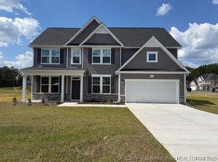 1027 Commodore Ct, Fayetteville, NC 28312