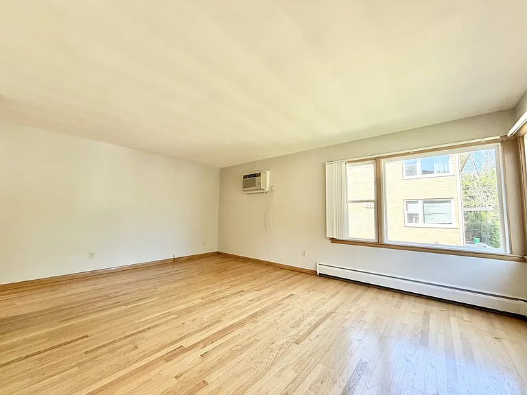 1659 Capital Ave #1 — Photo 7