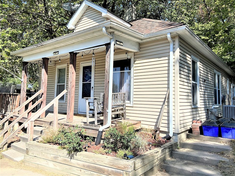 1st image of 325 Union St