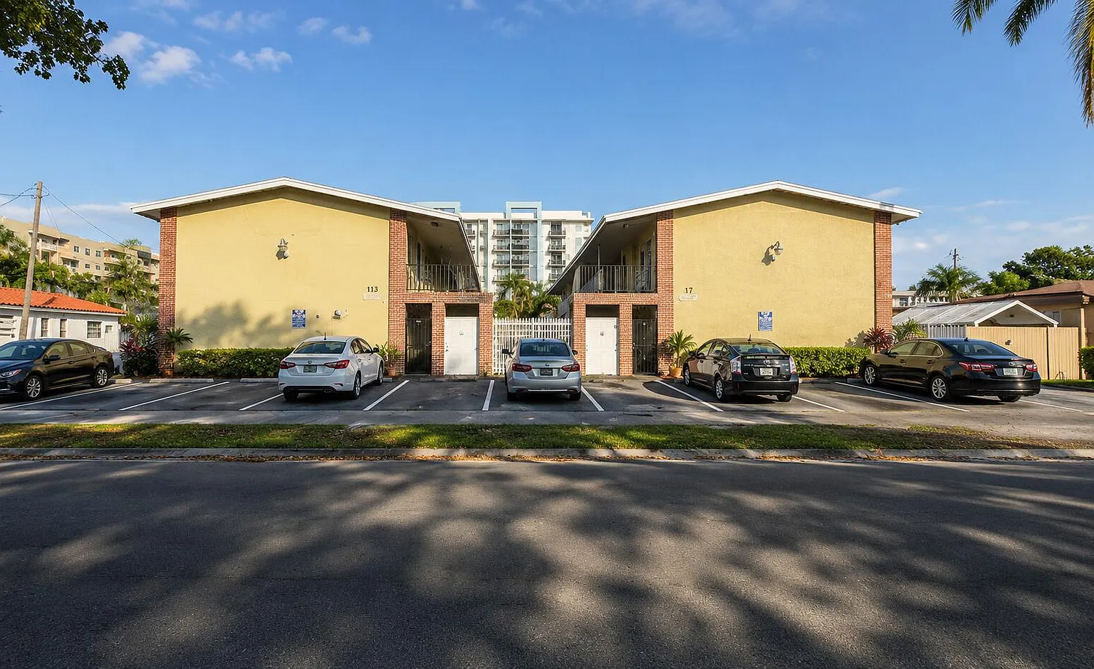 2 bed, 1.0 bath, 690 sqft, $1,500 — Photo 1