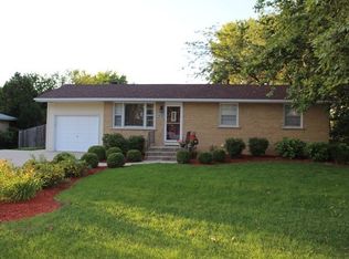 1305 Arrowhead Dr, Bourbonnais, IL