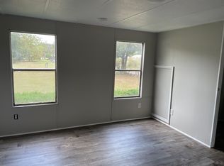 176 Circle Dr, Glennville, GA 30427