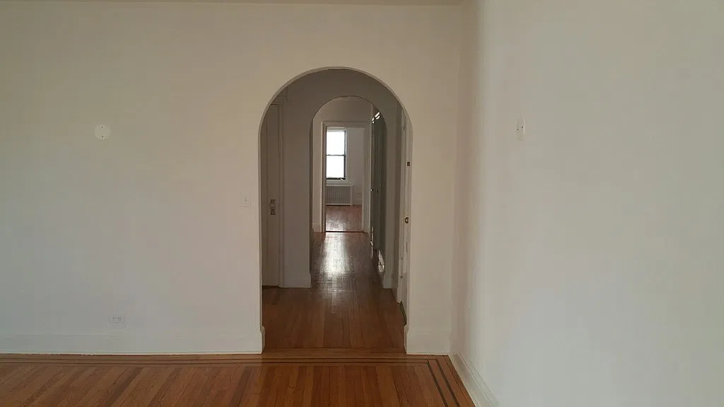 3 bed, 2.5 bath, $5,200 — Photo 4
