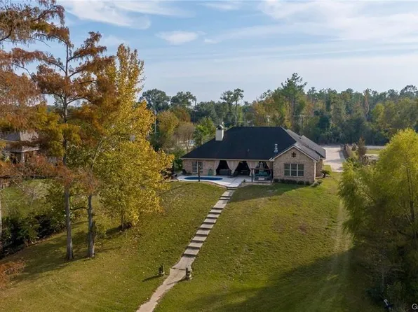 902 Hollis Rd, Westlake, LA 70669