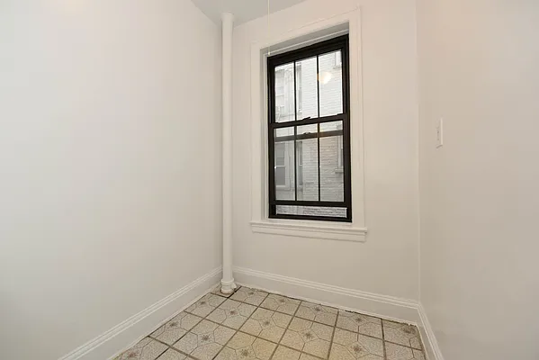 Rented by Spire Group | media 13