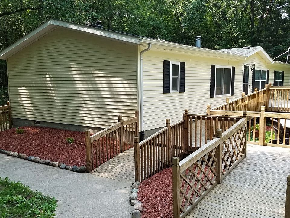 Entrance from carport 