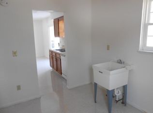 1349 Riverside Dr, Painesville, OH 44077