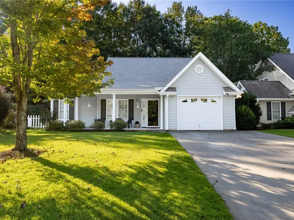 155 Grand Oak Cir, Pendleton, SC 29670