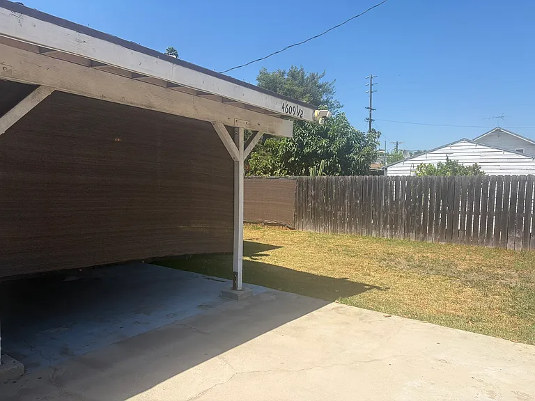 4609 Fern Pl #1/2 — Photo 11