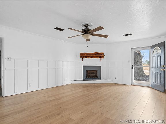3rd image of 14 Duncan Dr