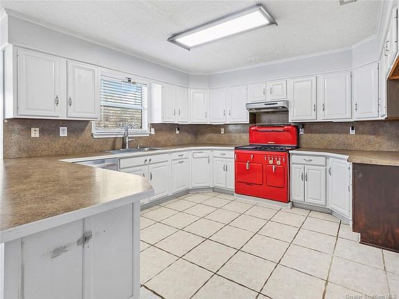 5th image of 498 Hardwood Dr