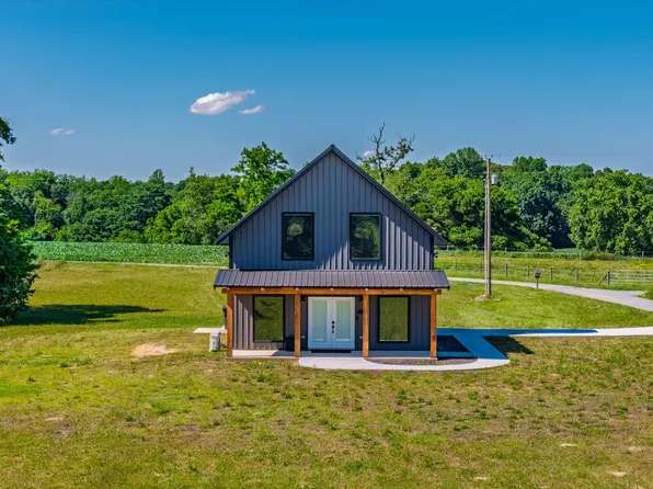 14 Lewter Rd, Taft, TN 38488
