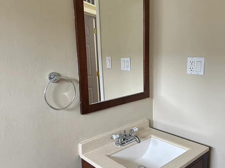 7532 Deering St — Photo 14