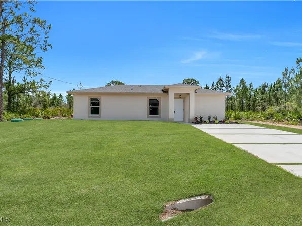 2511 45th St W, Lehigh Acres, FL 33971