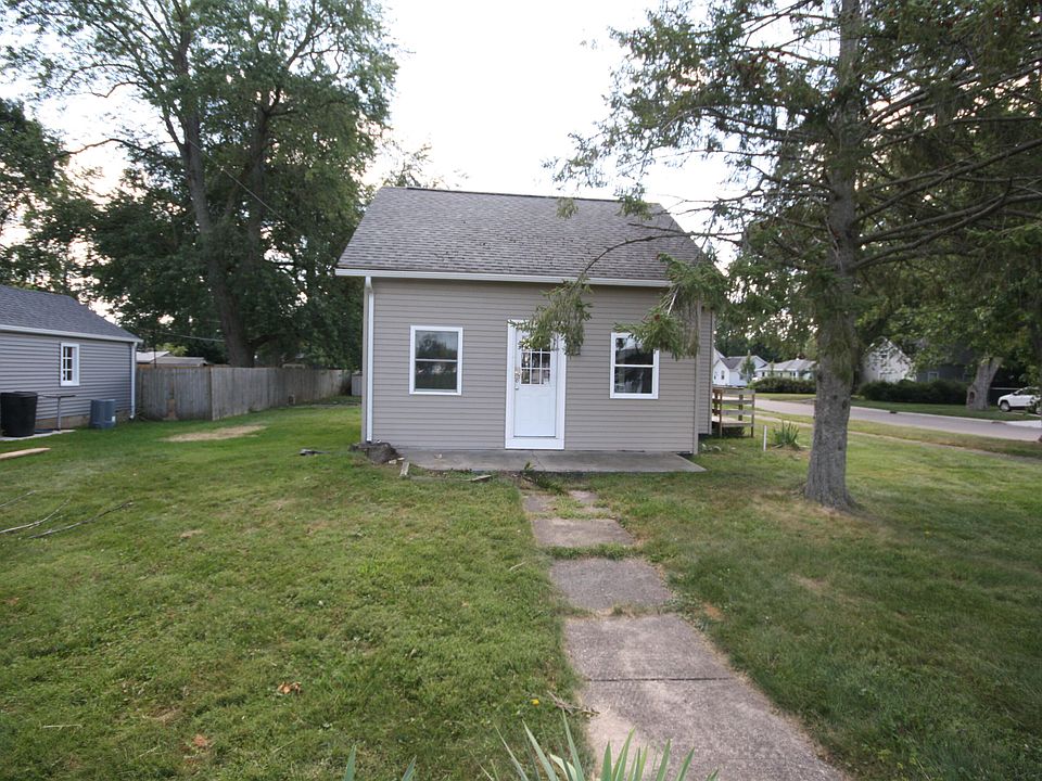 1st image of 1533 Goguac St W