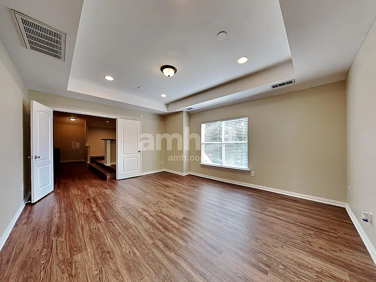 1245 Potter Ave — Photo 36