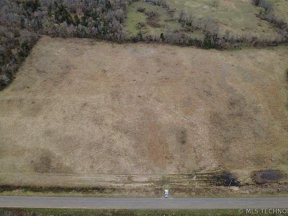 2nd image of E 860th Rd