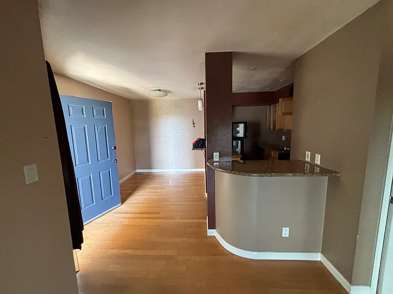 4410 N Longview Ave #210 — Photo 11