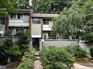 12013 Insha Ct, Reston, VA 20191