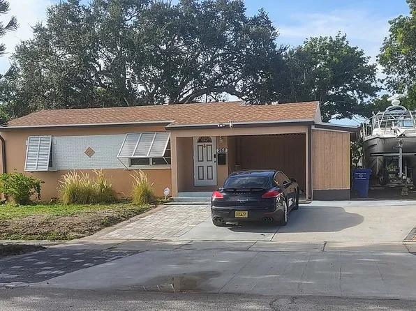 268 Bayberry Dr, Lake Park, FL 33403