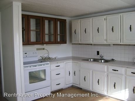 5th image of 260 N Wilson Dr