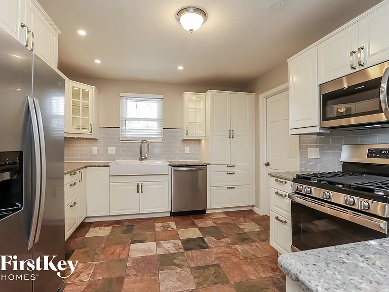 3504 Wood Bridge Dr — Photo 6