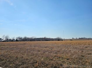 82 N Highway Hwy, Tahlequah, OK 74464