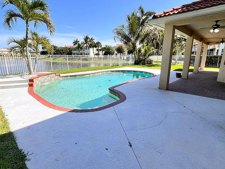 9546 Worswick Ct — Photo 37
