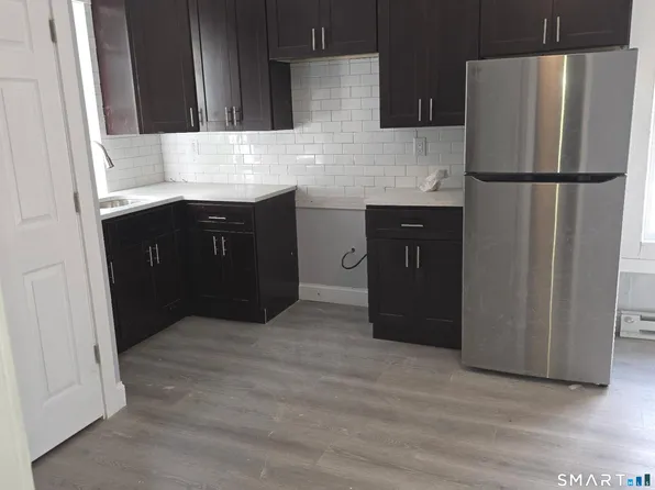 116 Locust St, Waterbury, CT 06704