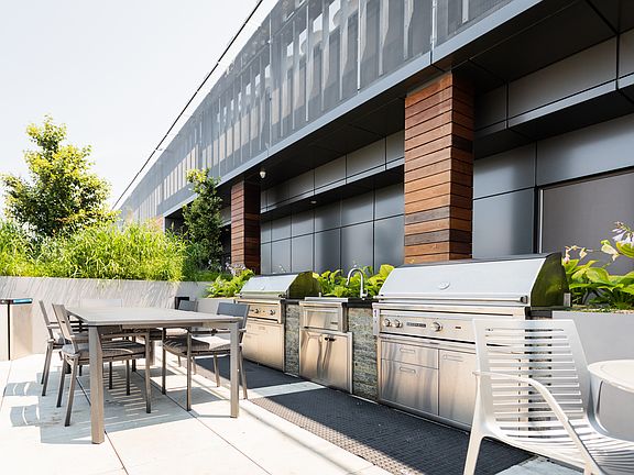5th image of 123 Linden Blvd APT 16G