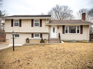 16 Scotland St, West Bridgewater, MA 02379