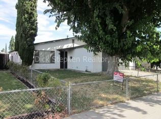 863 Sapphire Ct, Manteca, CA 95336