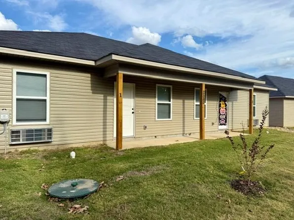 2532 Hurricane Lake Rd, Bryant, AR 72019