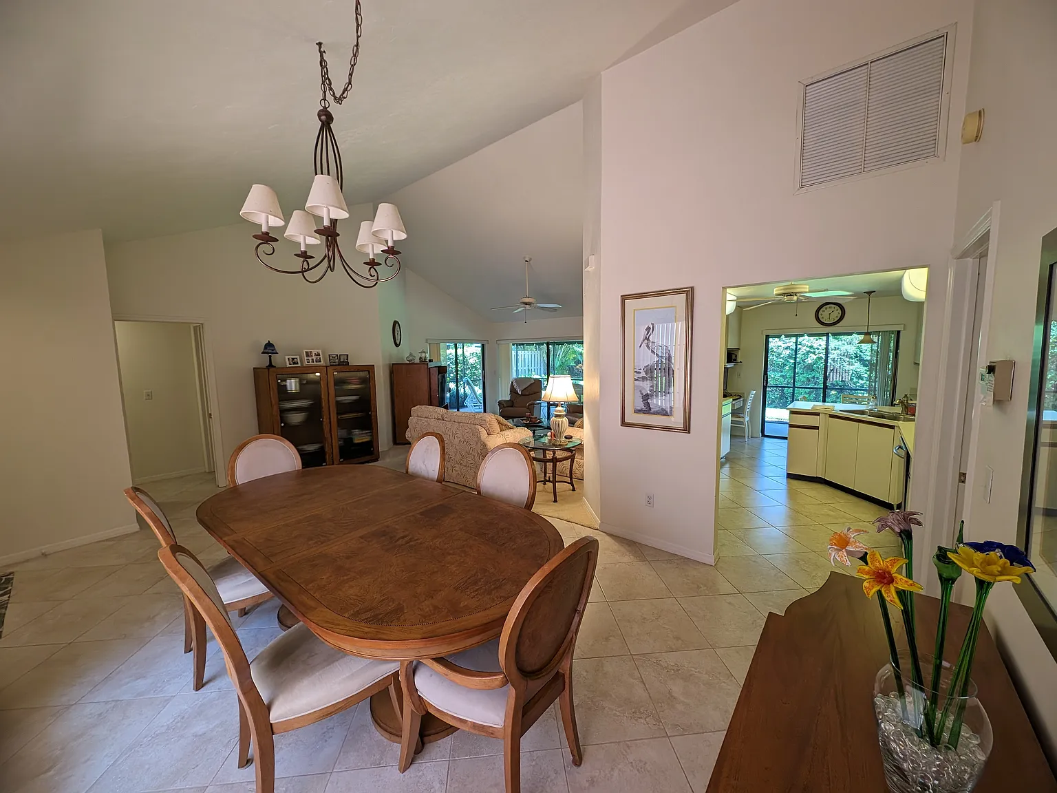 3 bed, 1610 sqft, $6,000 — Photo 4