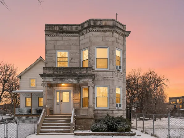 7027 S Harper Ave, Chicago, IL 60637