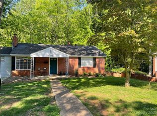5042 Valley Stream Rd, Charlotte, NC 28209