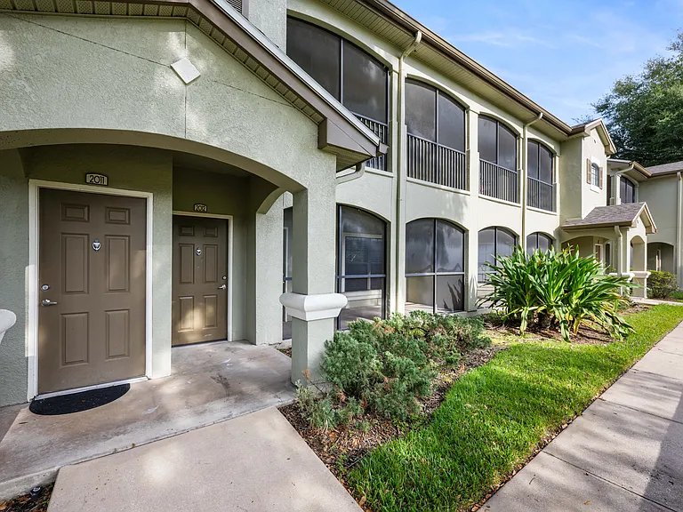 Grand Reserve Apartment Homes — Photo 11