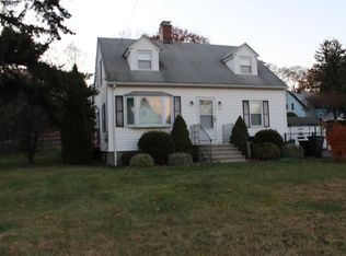 534 Lake Ave, Worcester, MA 01604