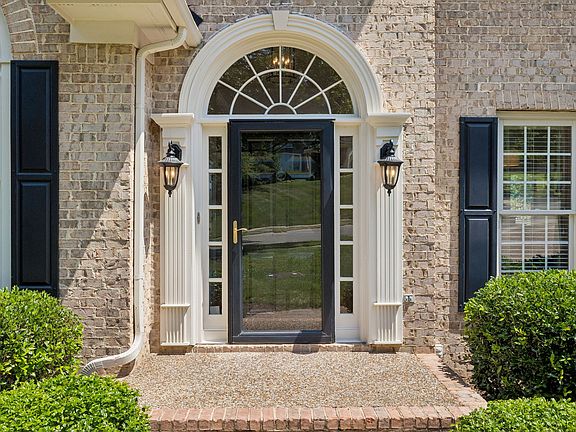 3rd image of 408 Savannah Way