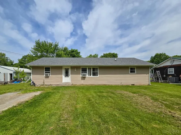 5464 Oak Grove Ave, Blanchester, OH 45107