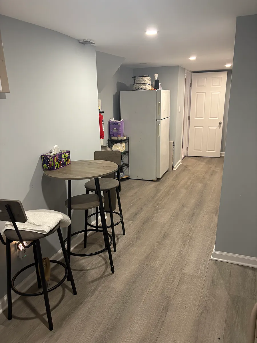 Building Photo - 826 Bailey Ave #BASEMENT