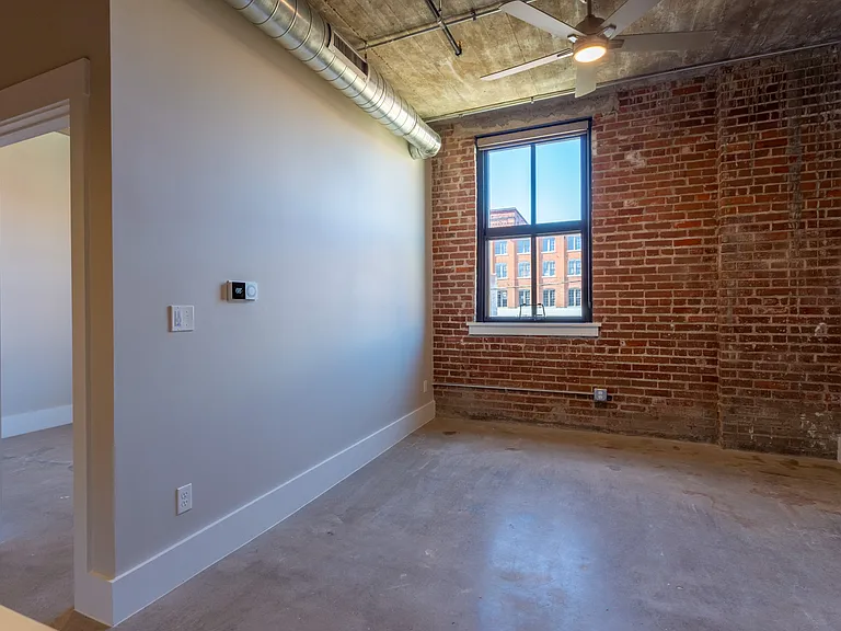 Kretschmer Lofts — Photo 26